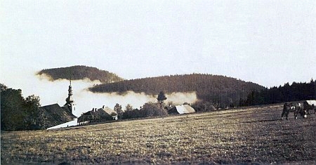 Dobrá Voda u Hartmanic na staré pohlednici, foto Franz Wolf