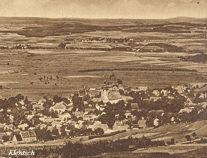 Tady v bavorském tenkrát Klentsch (dnes Klenčí pod Čerchovem) bydlili s manželem až do konce války