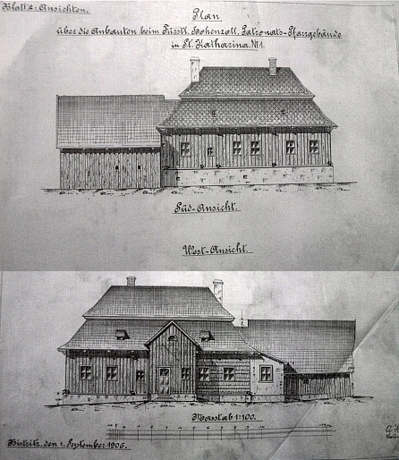 Farní budova ve Svaté Kateřině byla ze dřeva, jak dokumentují kresby z roku 1906