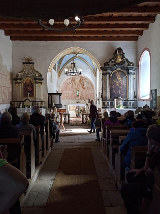 Jeho fotografie z česko-německé poutní mše na Mouřenci 21. září 2019