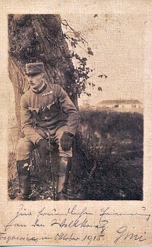 Hejtman Baudisch na východní frontě v říjnu 1915 u Targovice na fotografii, věnované polnímu kurátu Eyblovi