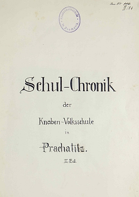 Kronika německé chlapecké školy v Praschaticích obsahuje i zprávu o jejím úmrtí