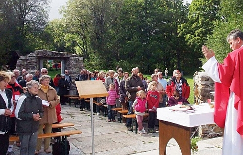 Na tomto snímku zachytil Ernst Bellmann v roce 2013 jubilejní desátou mši v Hůrce