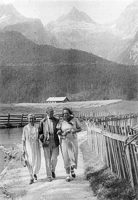 S manželem ještě před válkou v Alpách