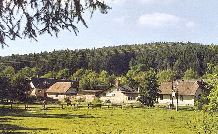 Hřebčinec v Hostouni dnes při březích řeky Radbuzy...