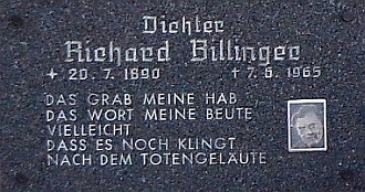 Uveden je ovšem i na rodinném hrobě v Sankt Marienkirchen
