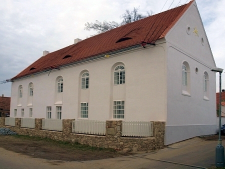 Synagoga ve Čkyni