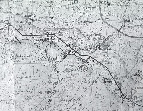 Mapa s vyznačením dislokovaných pohraničních rot u Bohmannovy rodné vsi Mysliv při tzv. "hranici míru a socializmu" až do roku 1989