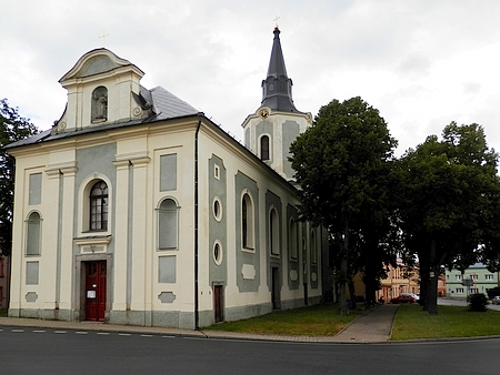 Hroznětínský kostel sv. Petra a Pavla