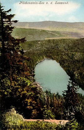 Plešné jezero počátkem 20. století na pohlednicích fotografů Josefa Seidela a Friedricha Ernsta Brandta z Gmundenu...