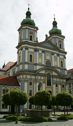 Kostel a knihovna kláštera ve Waldsassen