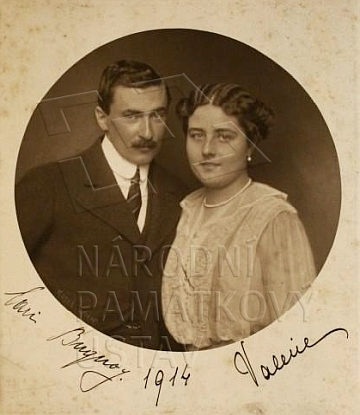 Svatební fotografie rodičů