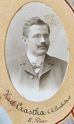 ...zatímco jeho syn v roce 1904 už německy, stejně jako v křestní matrice (*1876), v jejím indexu je ovšem psáno "Částka"