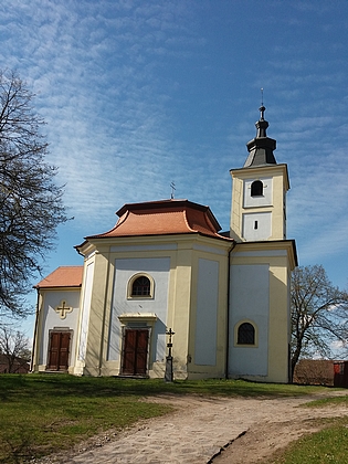 Kostel sv. Štěpána v Dřítni, rodný dům už v původní podobě nestojí