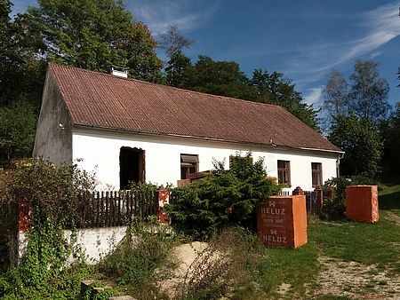 Dům čp. 13 v Dolních Chrášťanech v roce 2018