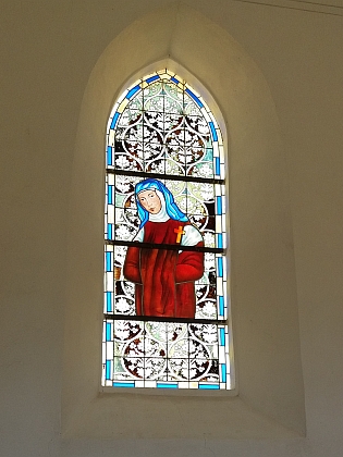 Je zpodobněna v jednom z vitrážových oken v opraveném kostele sv. Martina v Polné