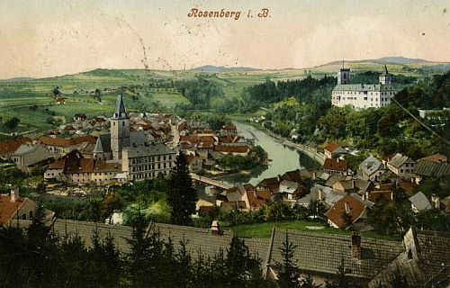 Seidelova pohlednice rodného Rožmberka nad Vltavou byla vydána v roce jeho narození 1905