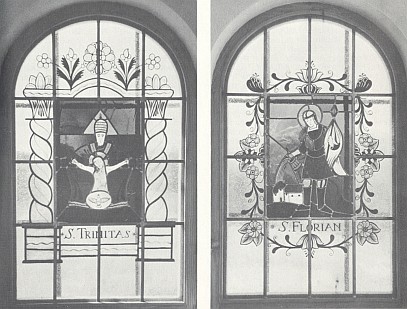 Okna pamětní kaple ve Stadlbergu s motivy podmaleb na skle z někdejšího Pohoří
