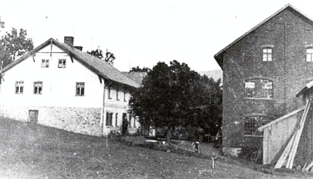 Obytný dům při Rödermühle na dvou starších snímcích