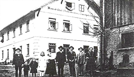 Obytný dům při Rödermühle na dvou starších snímcích