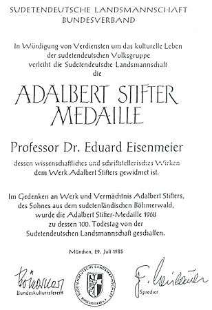 Diplom k udělení medaile Adalberta Stiftera Sudetoněmeckým krajanským sdružením v roce 1985