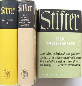 Na obálce (1954) jednoho z vydání Stifterových děl (zde Pozdní léto) v augsburském nakladatelství Adam Kraft stojí psána Enzingerova slova: "... vlídný dech podzimu a zlatavé světlo... Tady se zdá, že čas tiše stanul a všechno má sloužit jen ryzímu bytí."