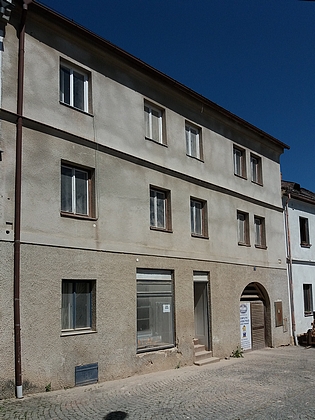 Rodný dům čp. 16 v kašperskohorské ulici Bohdana Týbla