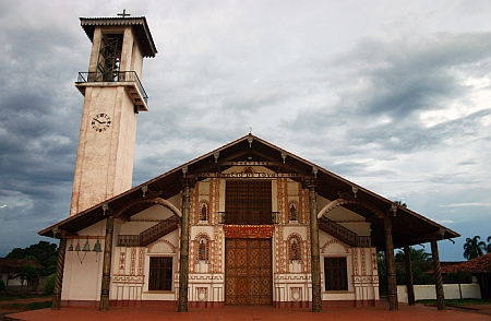Katedrála sv. Ignáce z Loyoly v jeho bolivijském působišti San Ignacio de Velasco