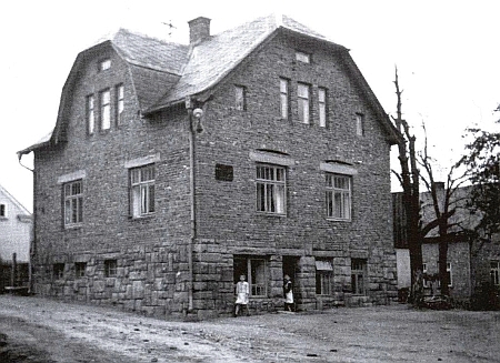Dům v Labuti čp. 68 ze třicátých let 20. století