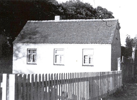 Dům rodiny Schmutzerovy v meklenburském městě Waren an der Müritz, dostavěný roku 1953