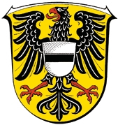 Náměstí a znak jeho rodného Gelnhausen, "města Barbarossova"