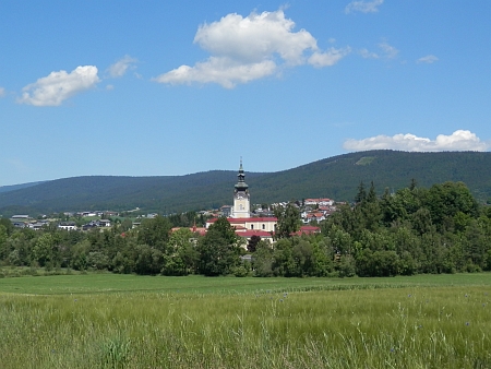 Dnešní (2014) pohled na klášter Schlägl a Aigen v pozadí