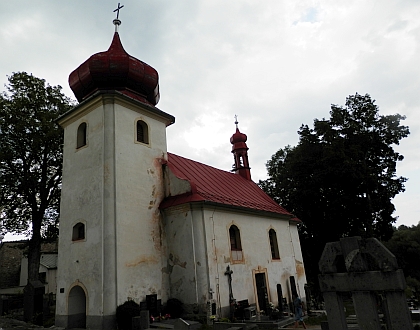 Kostel Panny Marie Bolestné ve Staších, kde byl pokřtěn