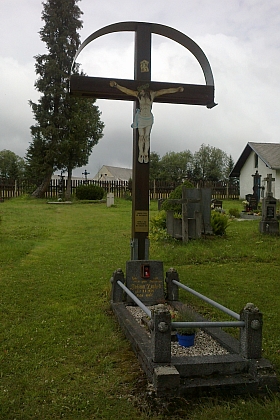 Jeho hrob na hřbitově v Nových Hutích