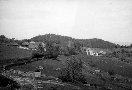 Valdov na dvou snímcích pořízených v roce 1935