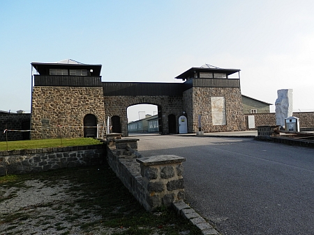 Brána koncentračního tábora Mauthausen