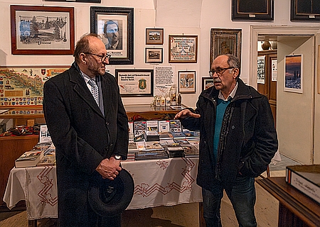 V Šumavském muzeu ve Vídni s českým velvyslancem Jiřím Šitlerem roku 2025