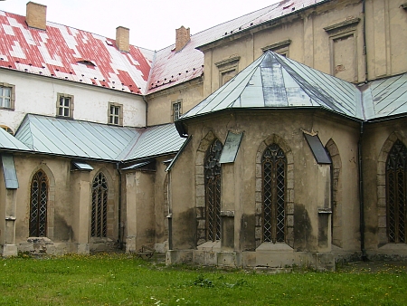 Krušnohorský cisterciácký klášter Osek (Osegg), jehož osudy byly po válce spojeny s vyšebrodským klášterem a Tecelinem Jakschem