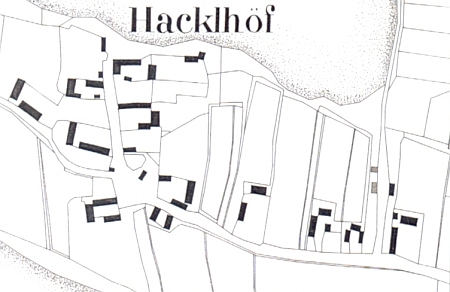 Haklovy Dvory na katastrální mapě z roku 1781 a po požáru na mapě stabilního katastru z roku 1827