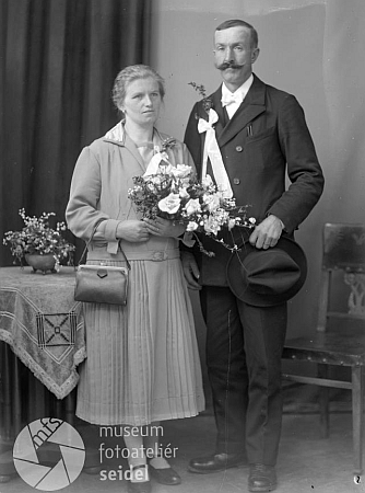 Na jméno a adresu Johann Janda, Oberplan byly u Seidelů zapsány tyto dva snímky z roku 1929