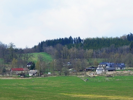 Dnešní pohled na notně změněný rodný Jelm