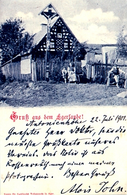 Jím roku 1901 podepsaný "pozdrav z Chebska" zachycuje hrázděný dům ve vsi Rossenreuth (dnes Mýtinka)