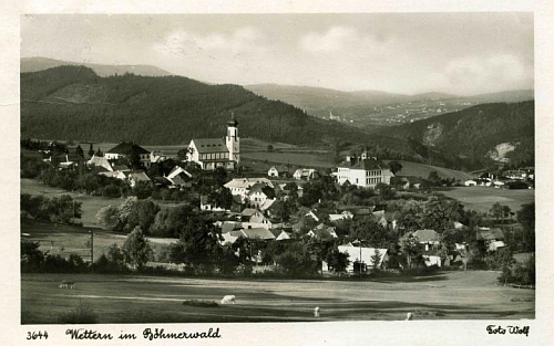 Větřní na pohlednici krumlovského fotografa Josefa Wolfa