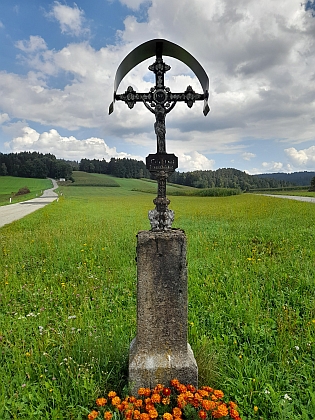 Rozcestí u Hörleinsödt ke kapli Heilig Wasser