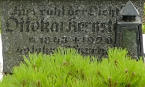 Hrob na festenburgském hřbitově