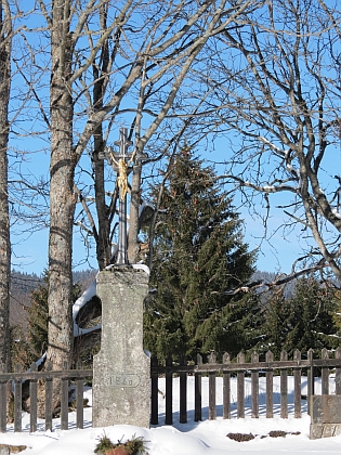 Hřbitov v Knížecích Pláních v zimě 2015