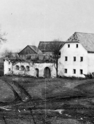 Počátek zkázy rodného domu