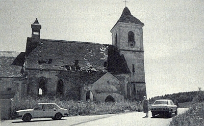 Takto zachytila tehdy rozpadající se kostel v Polné 12. července 1990 Irmtraut Ranzingerová ze Salzburku, roz. Trnkaová, jejíž děd a praděd byli řídícími učiteli na zdejší škole (viz i Gottfried Trnka)