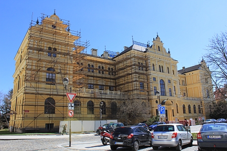 Budova Jihočeského muzea před zahájením celkové rekonstrukce v roce 2012