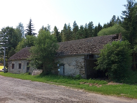 Na druhé straně domu bývala kovárna